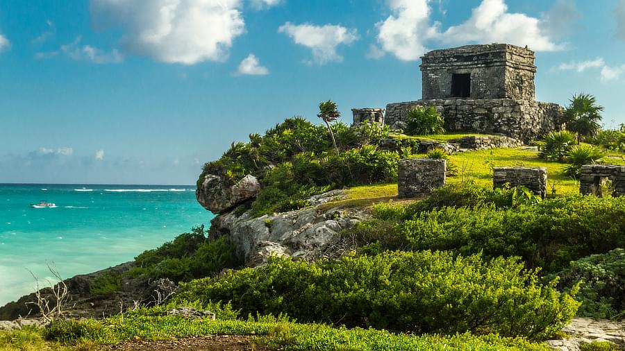 Canada uitbreiden bal Cancun Airport - Riviera Maya Destination Guide